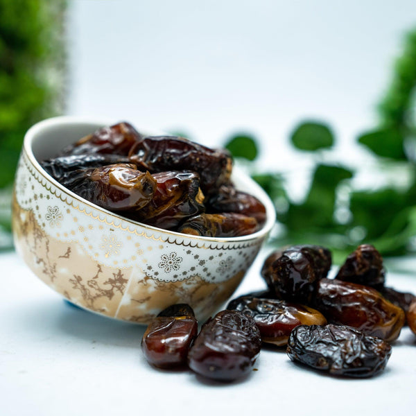 Buy Premium Naghal Dates in UAE