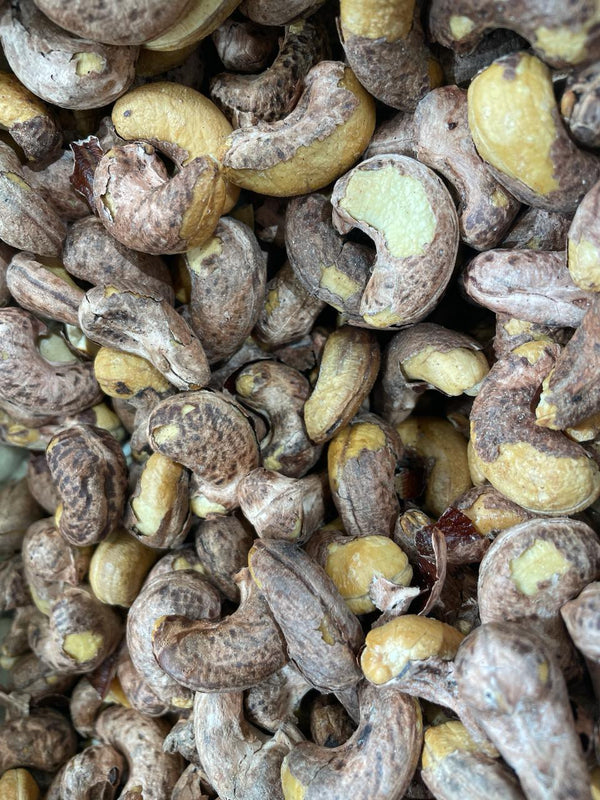 Cashew Roasted with Skin 180 (Borma) - Jumbo